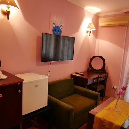 Yanina Guest house