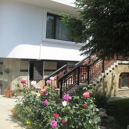 Guest house Yanina Varna